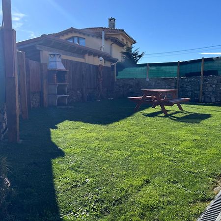 Vila La Casina Oviñana Exteriér fotografie